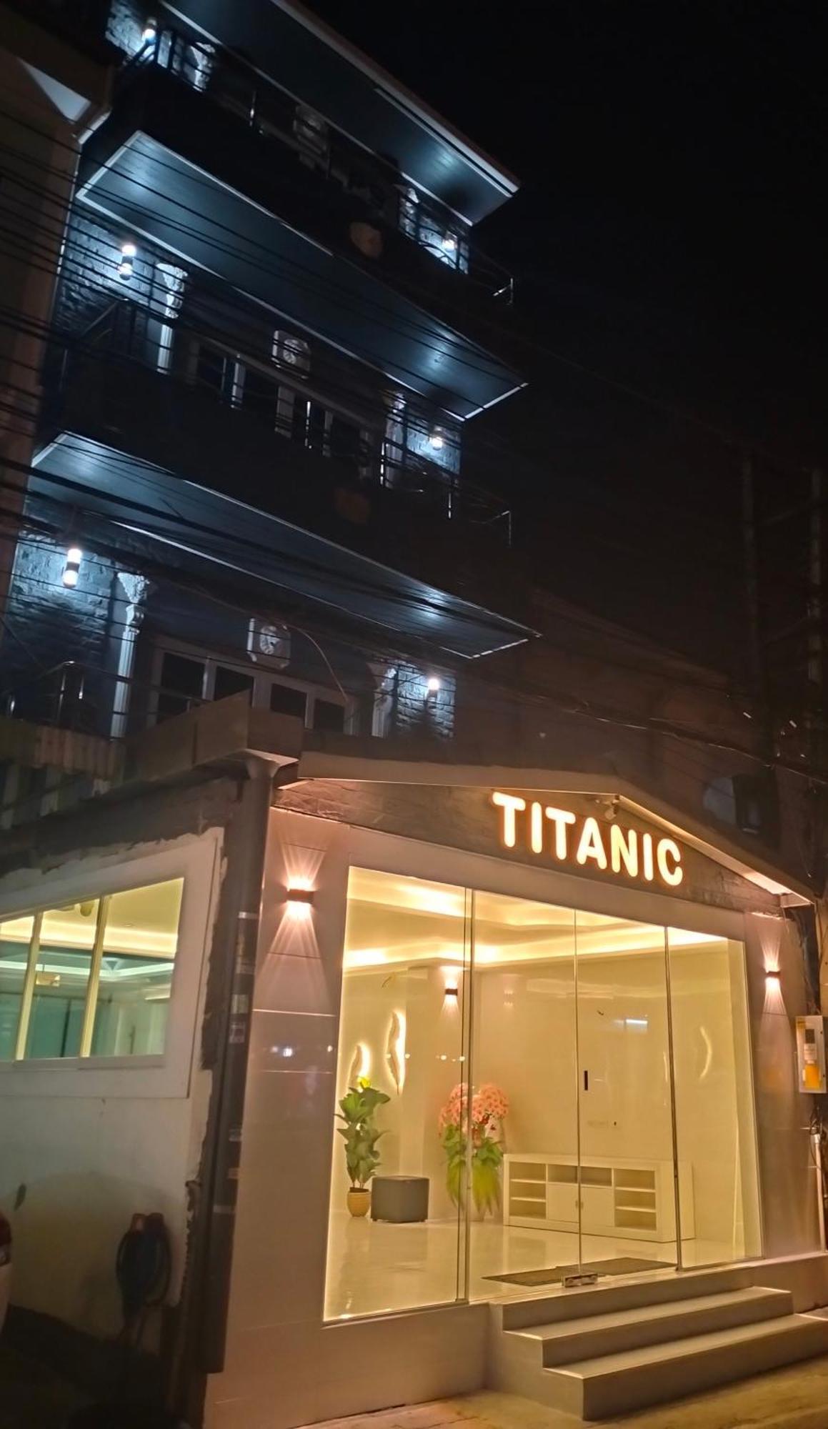 פאטאיה Titanic Residence-5 Minutes Walk To Walking Street מראה חיצוני תמונה